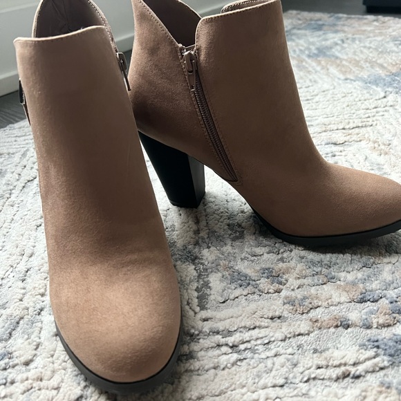 Fall Ankle Boots - Picture 2 of 3